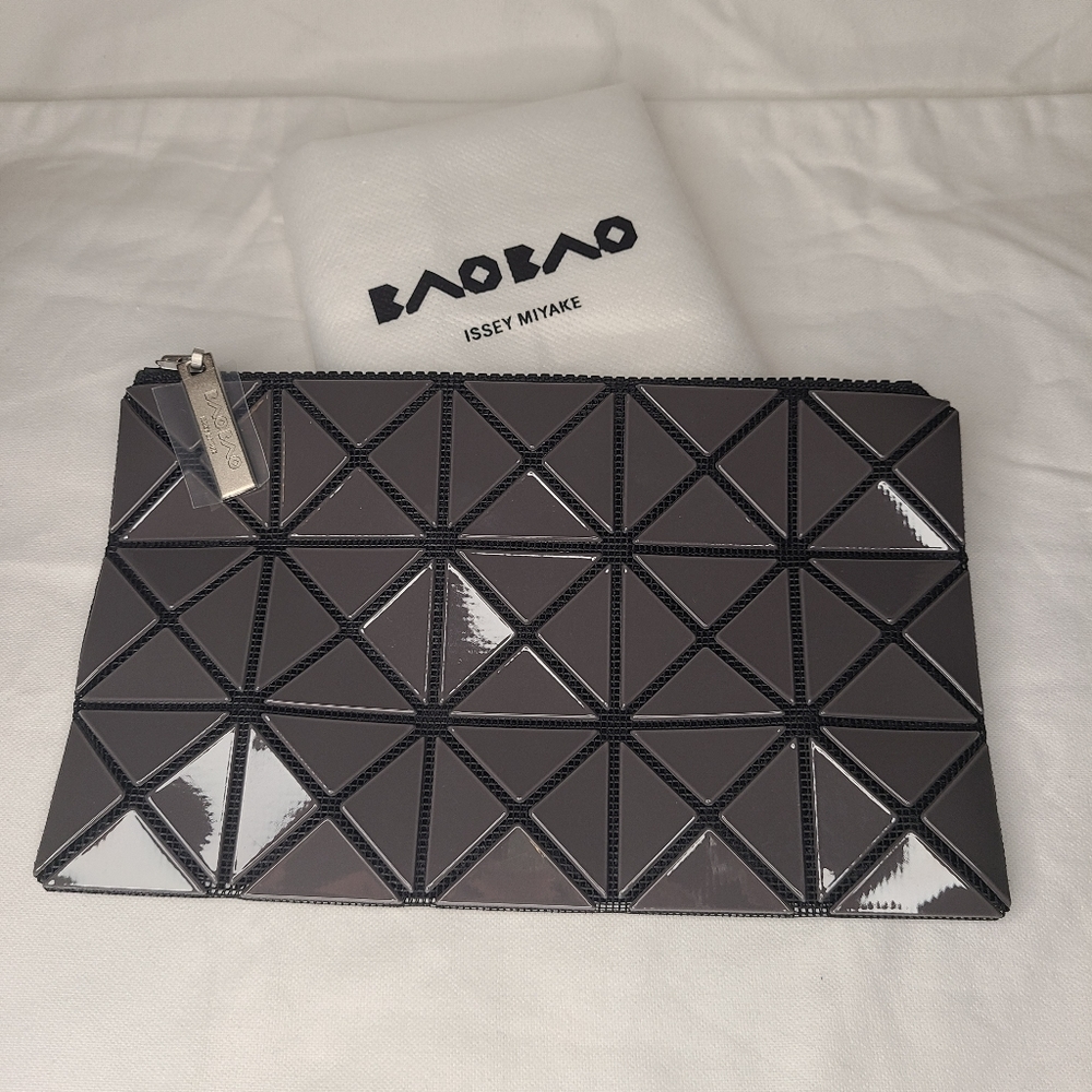 Bao Bao Issey Miyake Prism Flat Pouch - Charcoal
